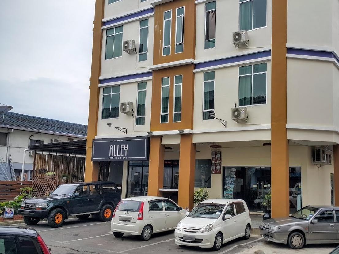 Residence 21 Boutique Inn Miri Esterno foto