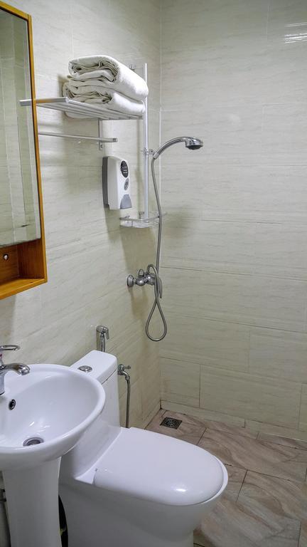 Residence 21 Boutique Inn Miri Esterno foto