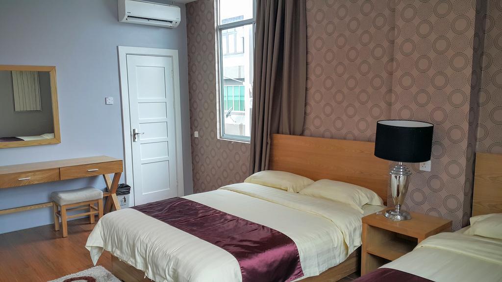 Residence 21 Boutique Inn Miri Esterno foto